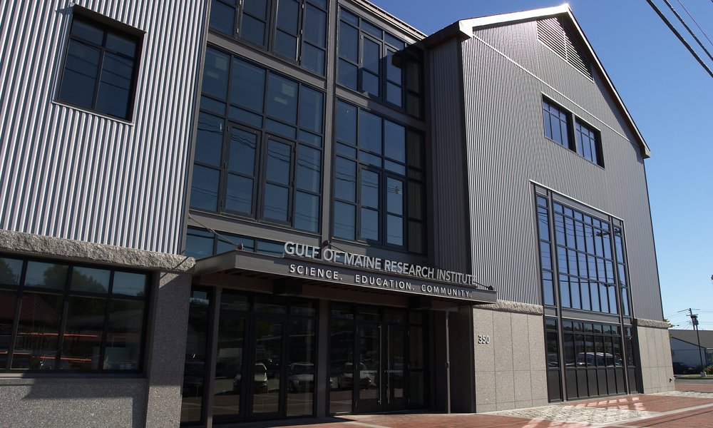 Looking at the front door of the Gulf of Maine Research Institute lab.