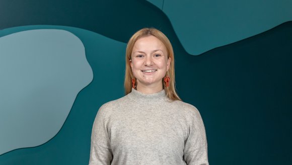 The staff photo for Carly Lovas.