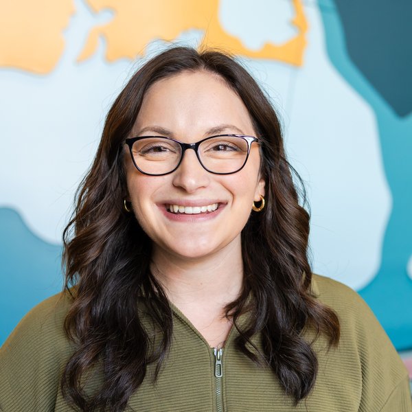 The staff photo of Katie Giannakopoulos.