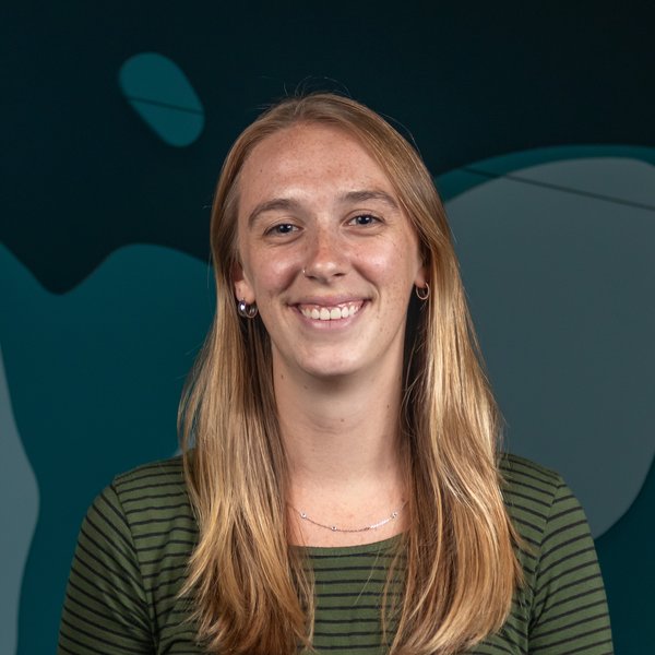 This is the staff photo of Rylee Ewald.