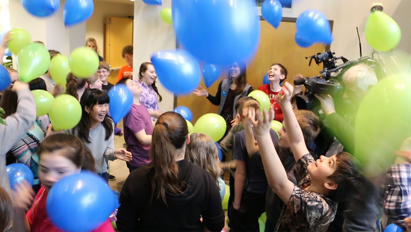 Hands-On Science Reaches 100,000 Students