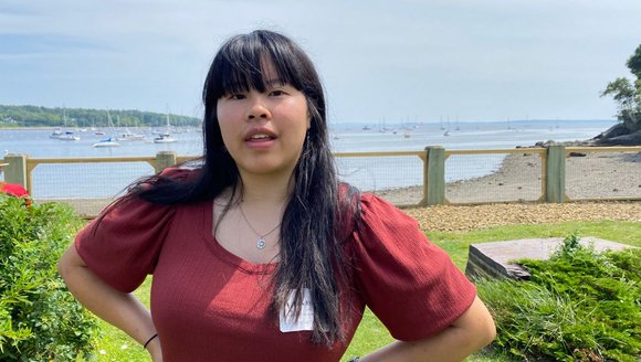 Maine aquaculture students get hands-on experience at area farms