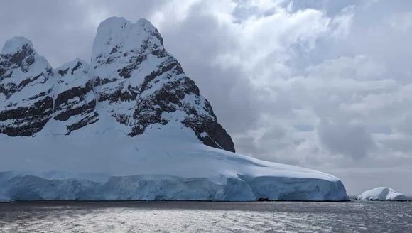 Sarah Long travels to Antarctica: The connection between the warming Gulf of Maine and the Arctic