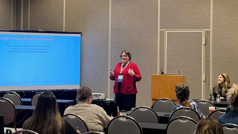 Sherri Calhoun Presenting at NSTA conference